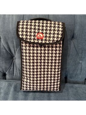 Igloo Soft Side Double Wine Cooler Tote. Houndstooth Black and White Bag Carrier